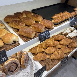 Enjoy Exquisite Bread Made with Hokkaido Wheat