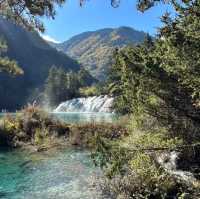Jiuzhaigou: A Stunning Symphony of Nature