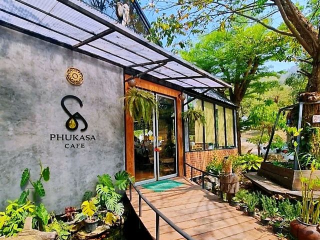 ภูกาษาวาเล่ย์ แม่สอด ทั้งที่พัก คาเฟ่ และออนเซ็น 