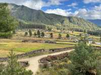 Phobjikha Valley – Blue Skies & Quiet Beauty 