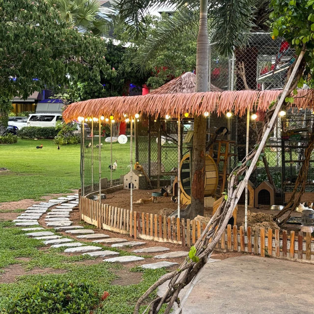 Eastpana Hotel Sriracha🏡🪿