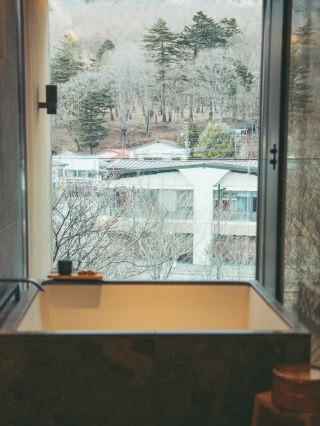 중선사호를 바라볼 수 있는 럭셔리 호텔