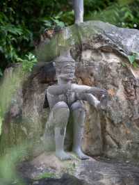 石像一つひとつに宿る、タイの知恵と祈り。🪷🗿