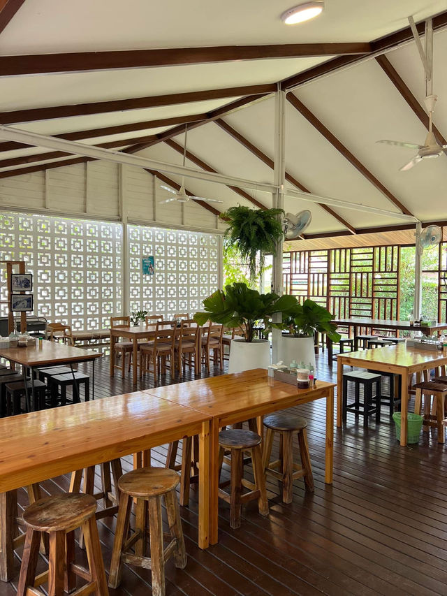 KooN Cafe 