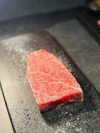 🥩【由台灣「發電」⚡️到香港！全A5 和牛盛宴 +專人介紹代燒超貼心】🔥  