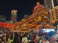 หงหยาต้ง แลนด์มาร์คประจำเมืองฉงชิ่ง 洪崖洞”