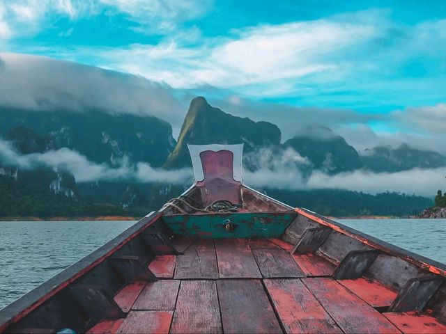 🌿 นอนแพ เขื่อนเชี่ยวหลาน