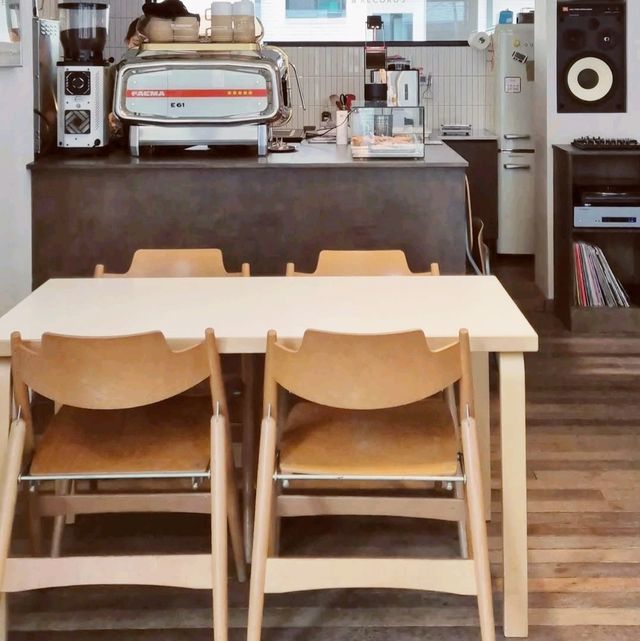 Moondeuk Coffee