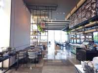 Holiday Inn Siracha: ดูหรู อยู่สบาย ราคาสุดคุ้ม
