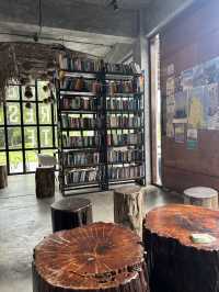 ViSH Café ขนอม (Vish Hotel and Café)