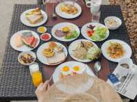 รีสอร์ตสไตล์ทรอปิคอล บรรยากาศร่มรื่น 