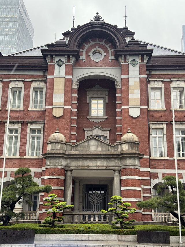 “도쿄 하루 감성 루트: 츠키지 먹방 → 멜론 디저트 → 도쿄역 출사”