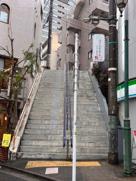 [에비스 시게쿠니] 토요일 점심, 쫄깃한 크레페와 빵