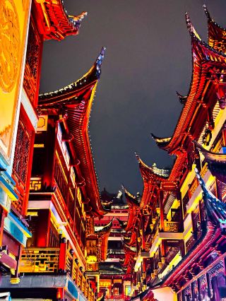 Yuyuan Garden and Chenghuang Temple