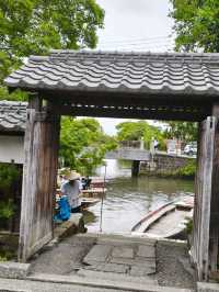 柳川真係俾河道環繞嘅一個地方
