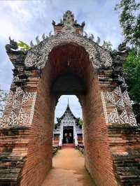 วัดโลกโมฬี เป็นวัดเก่าแก่แห่งหนึ่งในเชียงใหม่