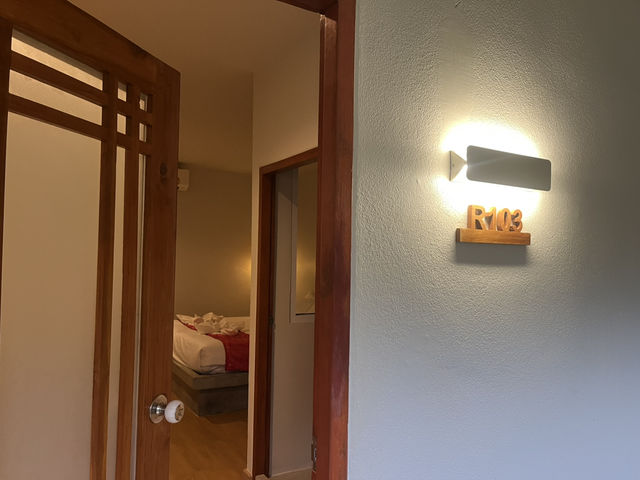 Baan Daeng Resort บ้านดินกลางหุบเขา