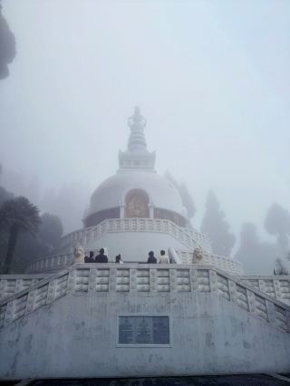 【India - Darjeeling Peace Pagoda】A serene place for prayer.