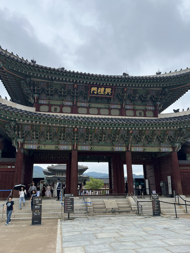 광화문과 경복궁, 근정전