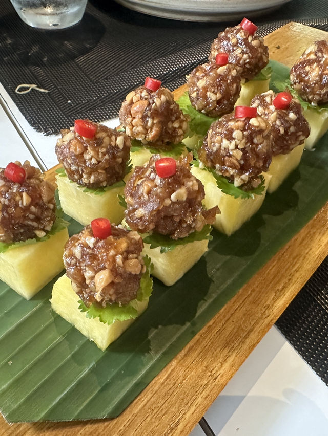  “ระวีกัลยา” ร้านอาหารไทยโบราณ