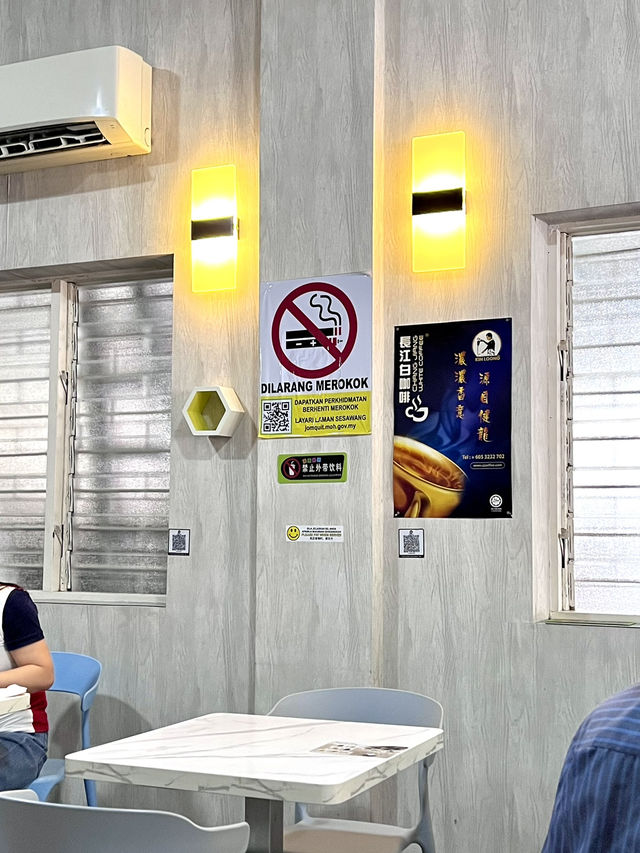 QYang Restaurant – Authentic Local Kopitiam with Must-Try Chicken Rice