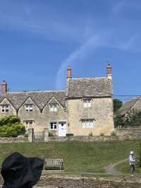 🏡 The Cotswolds, UK – Your Dreamy Summer Vacation & Day Trip from London 🌸✨
