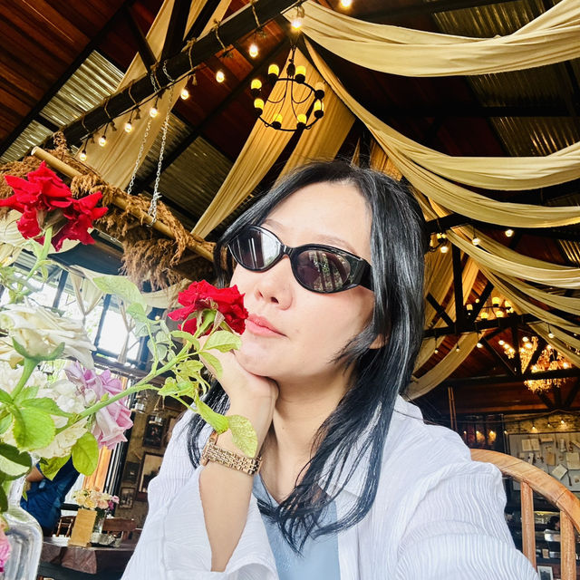 🕍 Let Me Tell You Our Story Cafe💒