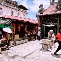 🙏 Solo Spiritual Visit: Goddess of Mercy Temple (Kuan Yin Teng) – Penang’s Oldest Chinese Temple