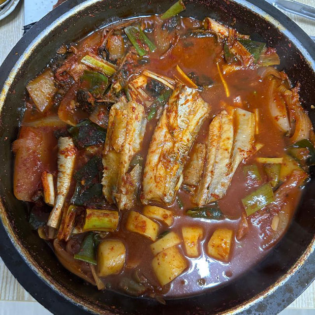 Savoring Hairtail Fish Delights at Jeju Maeum