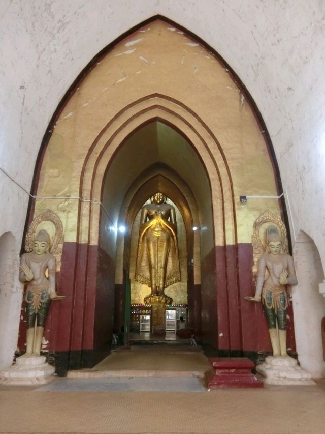 【ミャンマー🇲🇲バガン】東西南北4体の黄金仏像アーナンダ寺院