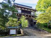 A peaceful historical site built on the ruins of Kubota Castle