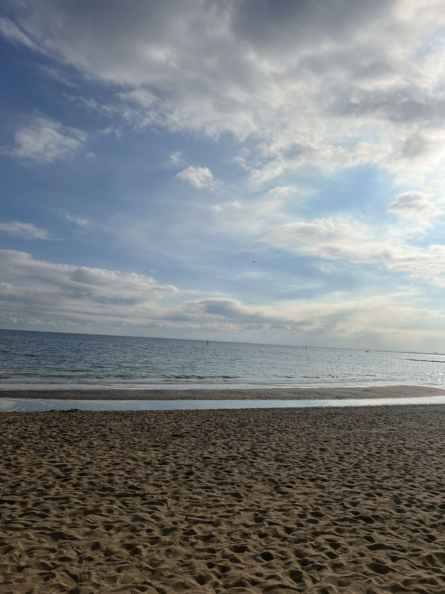 【墨爾本必訪景點】布萊頓海灘彩色小屋——海邊的童話彩虹 (Melbourne Brighton beach) 【墨爾本必訪景點】布萊頓海灘彩色小屋——海邊的童話彩虹 (Melbourne Brighton beach)
