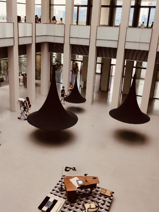 A Photographer's Paradise on the West Bund