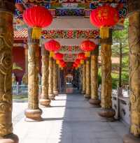 回龍寺—紅牆金龍的絕美光影