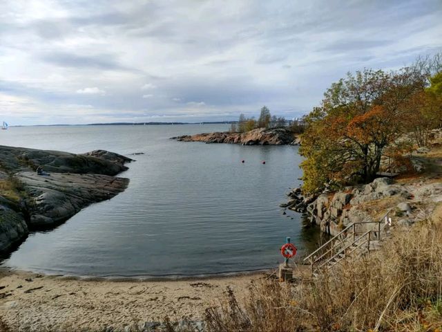 Chilling Out at Suomenlinna Kauppatori