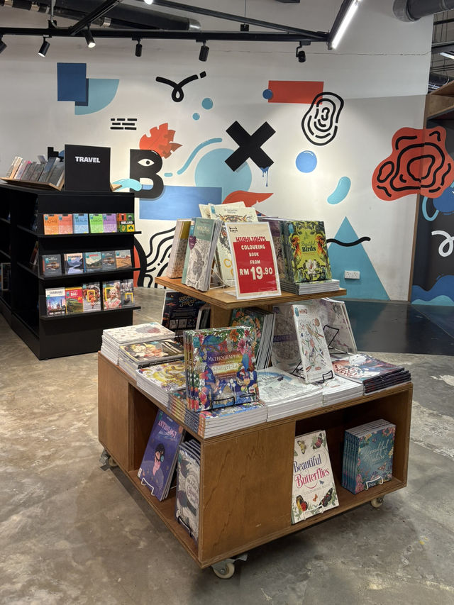 24-hour Bookstore BookXcess at Tamarind Square, Cyberjaya
