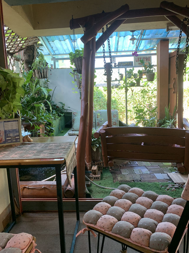 치앙마이 감성카페 소개 🌷 올드타운의 꽃