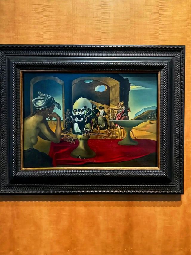 🎨 Salvador Dalí Museum – A Surreal Journey in St. Petersburg 🌀 🎨 Salvador Dalí Museum – A Surreal Journey in St. Petersburg 🌀
