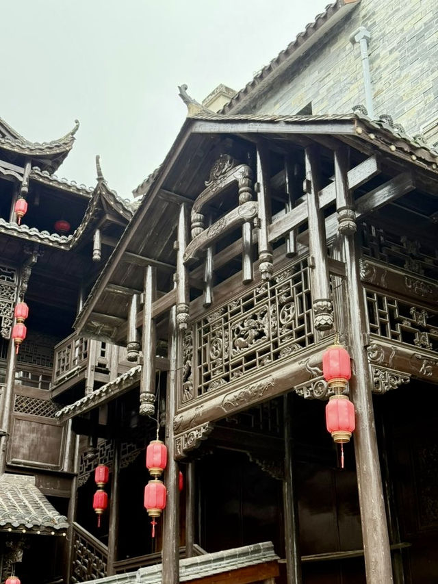 A Vibrant Blend of History and Modern China A Vibrant Blend of History and Modern China