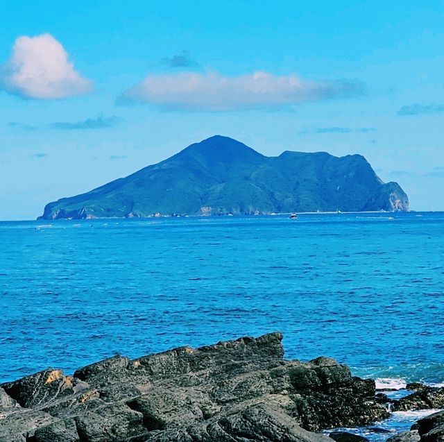 遠眺東海岸的可愛小島〔龜山島〕