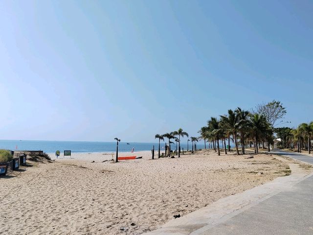 金町湾沙灘，七公里原生海岸線，水清沙幼白沙灘