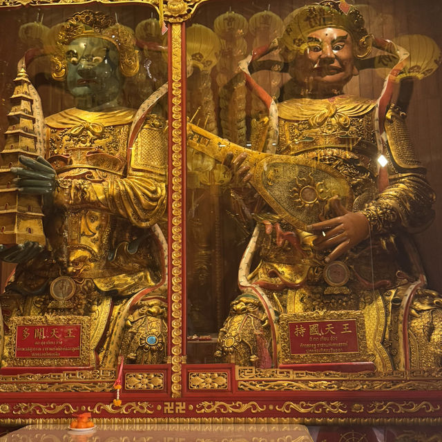 曼谷∣ MRT (BL29) 龍蓮寺∣ 曼谷最靈的華人寺