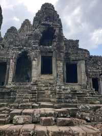 Mystical Faces🌧️