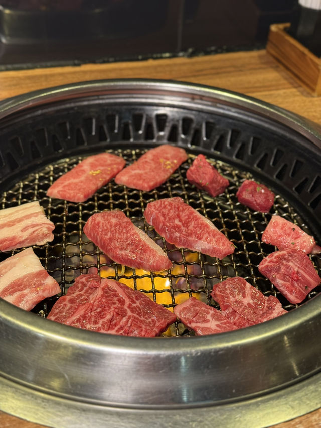 全港最抵食の燒肉牛舌 全港最抵食の燒肉牛舌