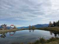 Chillin' at Gemeinde Mutters: Lakeside Vibes & Epic Cable Car Rides 🚡💦