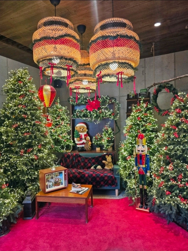 크리스마스의 온기를 느낀 따뜻한 순간, 빌리앤오티스 크리스마스의 온기를 느낀 따뜻한 순간, 빌리앤오티스