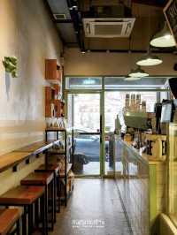 จิบกาแฟในร้านสุดชิคของฮ่องกง N1 Coffee & Co.