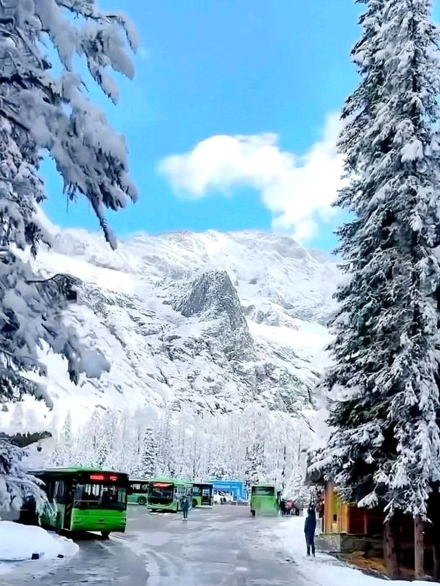 “Mount Siguniang — The Mountain of Cool Breeze and Quiet Dreams”
