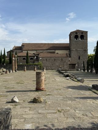 トリエステの丘の宝石✨⛰️🏛️⛪️🇮🇹🙌❤️👏