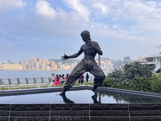 Harbour Sunsets & Star-Studded Strolls: Avenue of Stars in Hong Kong 🌟🌅